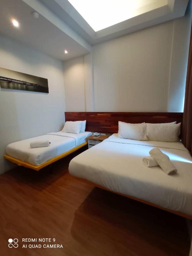 The Riverbank Hotel Kuantan Exterior foto