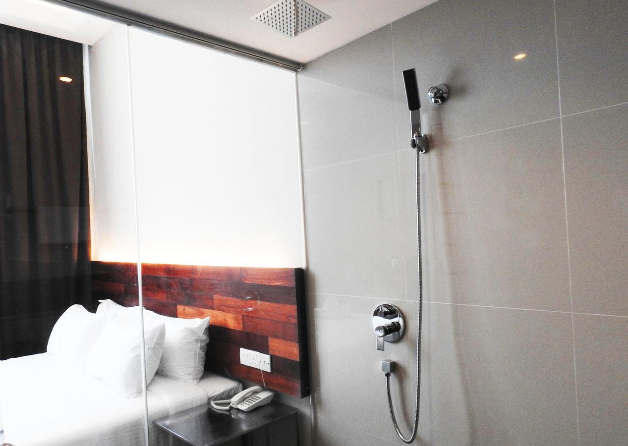The Riverbank Hotel Kuantan Exterior foto